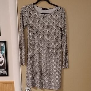 Yala Black and White Patterned Long Sleeve Dress